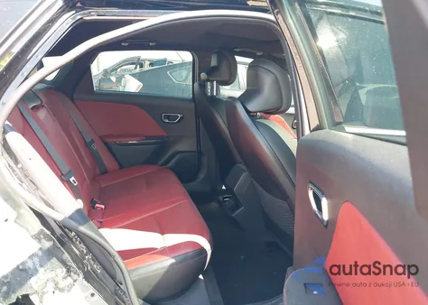 2025 Kia K4 Gt-Line z USA, uszkodzony, nr VIN 3KPFW4DE2SE103520